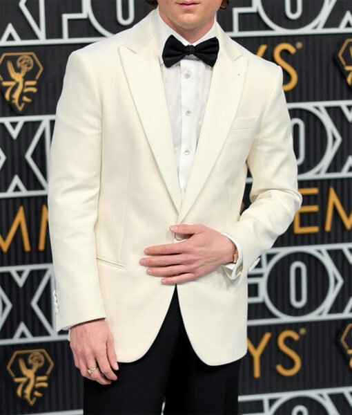 Jeremy Allen White Blazer