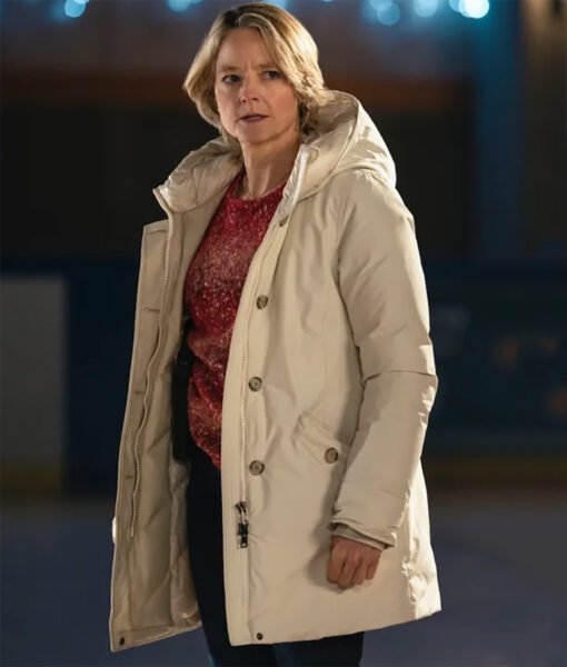 True Detective Jodie Foster White Coat